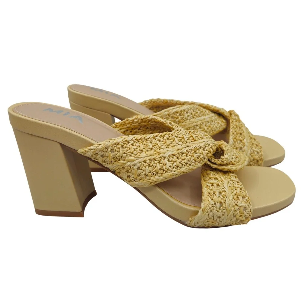 MIA Maxine Women Beige Raffia Woven Block Heel Square Toe Sandals Size 7.5